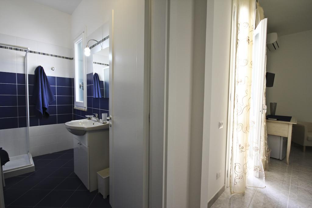 B&B Villa Genny A Pochi Passi Dal Mare San Cataldo  Oda fotoğraf