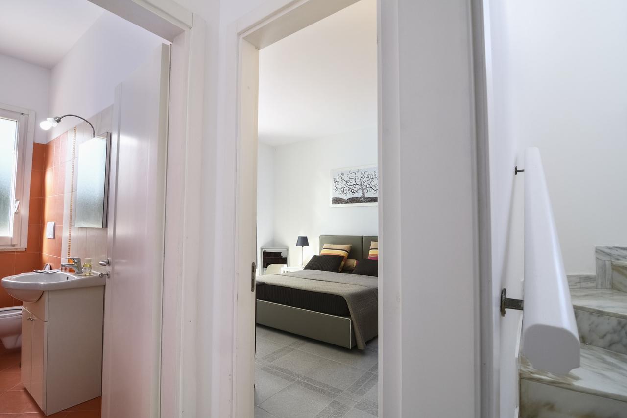B&B Villa Genny A Pochi Passi Dal Mare San Cataldo  Dış mekan fotoğraf